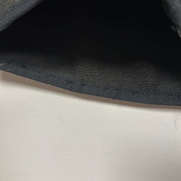 Amazon Essentials Kid’s Black Fleece Jacket - Boy / Girl, XXL (14-16) - Picture 7 of 7